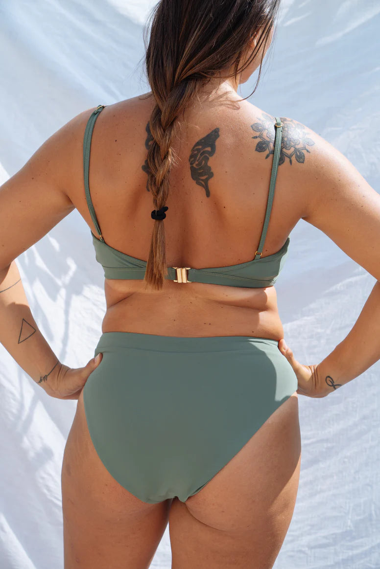 ANIKA BIKINI TOP ROUND NECK HAZY GREEN