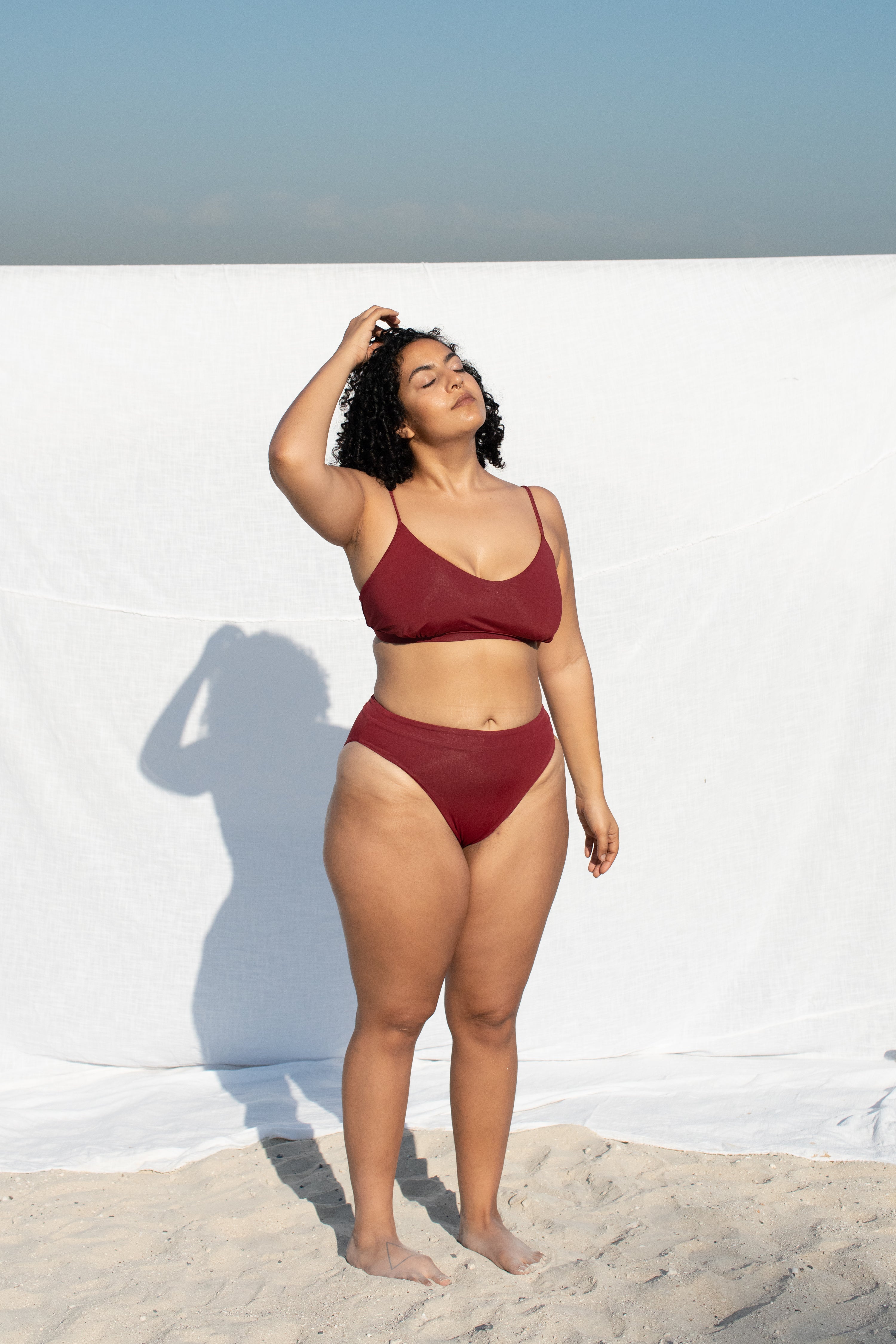 ISABEL BIKINI TOP ROUND NECK WINE RED