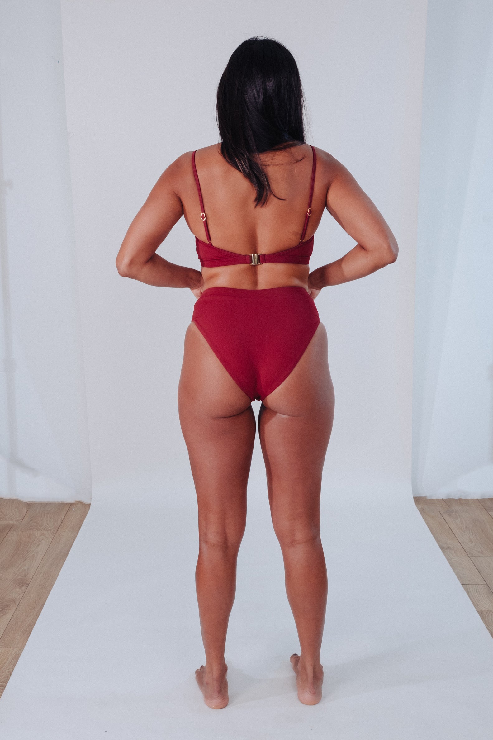 ISABEL BIKINI TOP ROUND NECK WINE RED