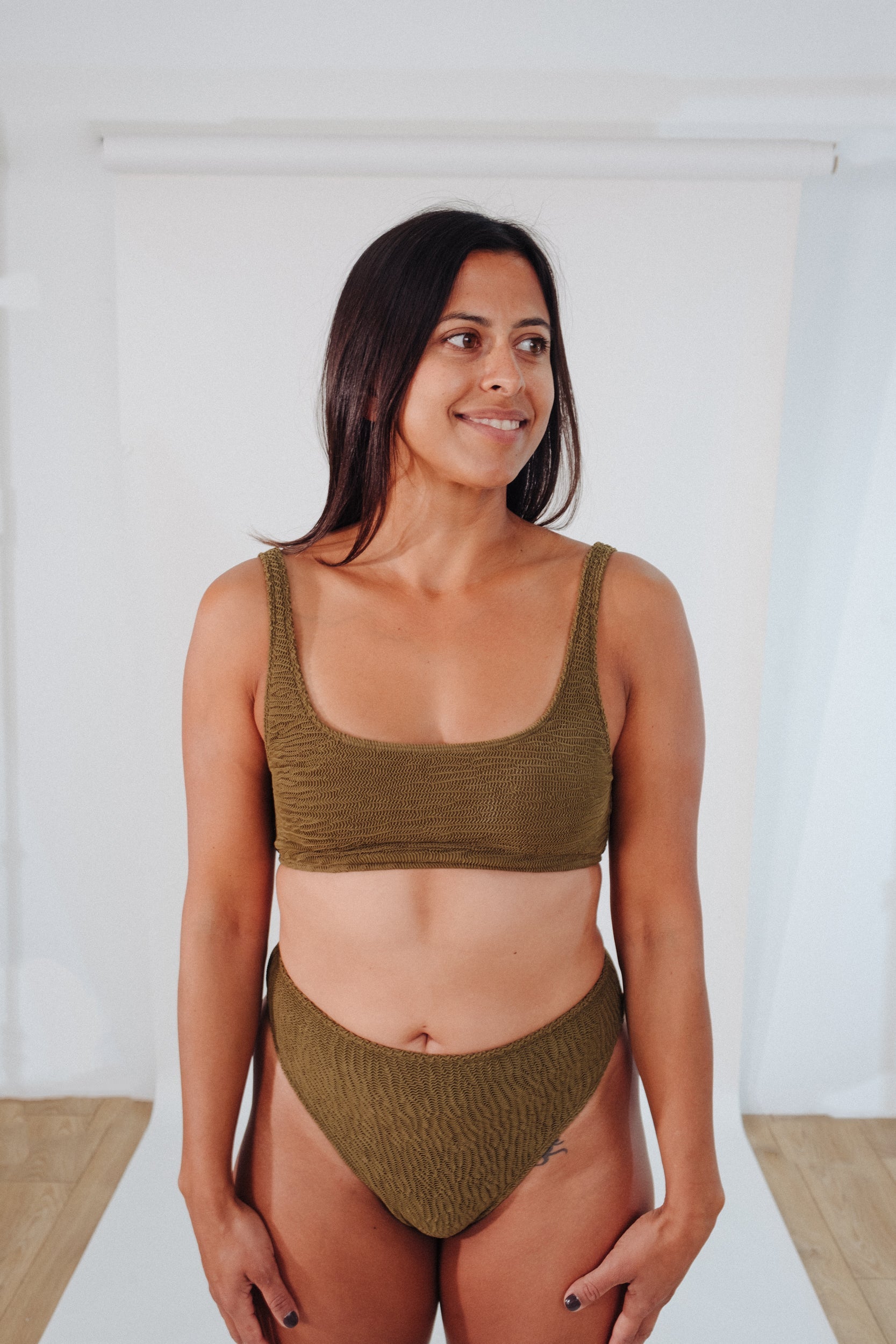 SIA WAVE CRINKLE BIKINI TOP OLIVE