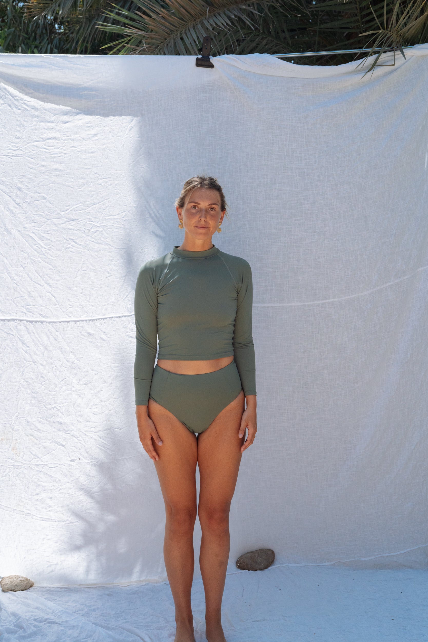 SALLA LONG-SLEEVE RASHGUARD MODERN SURF WEAR HAZY GREEN