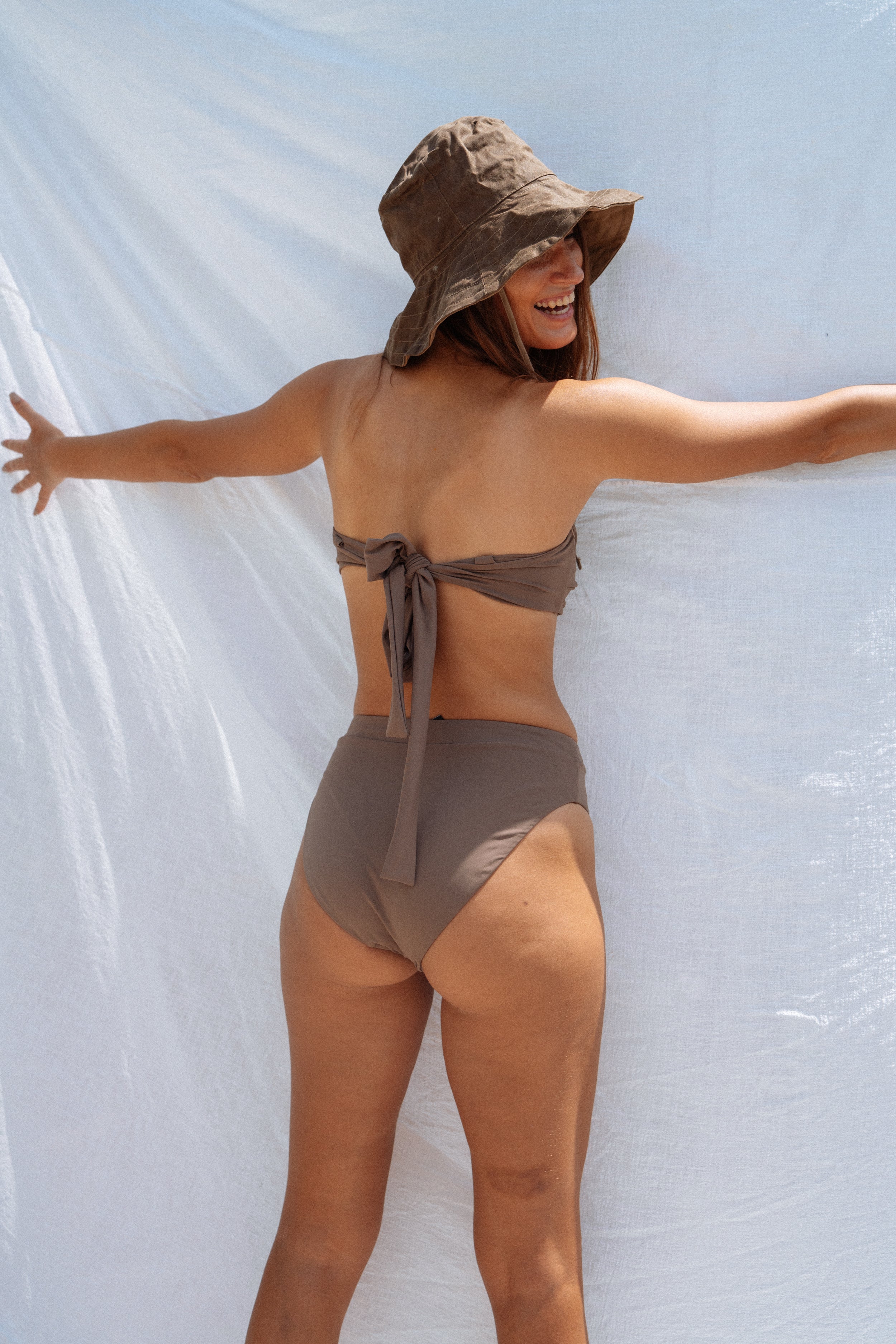 SUMMER HAT BEESWAX WIDE BRIM