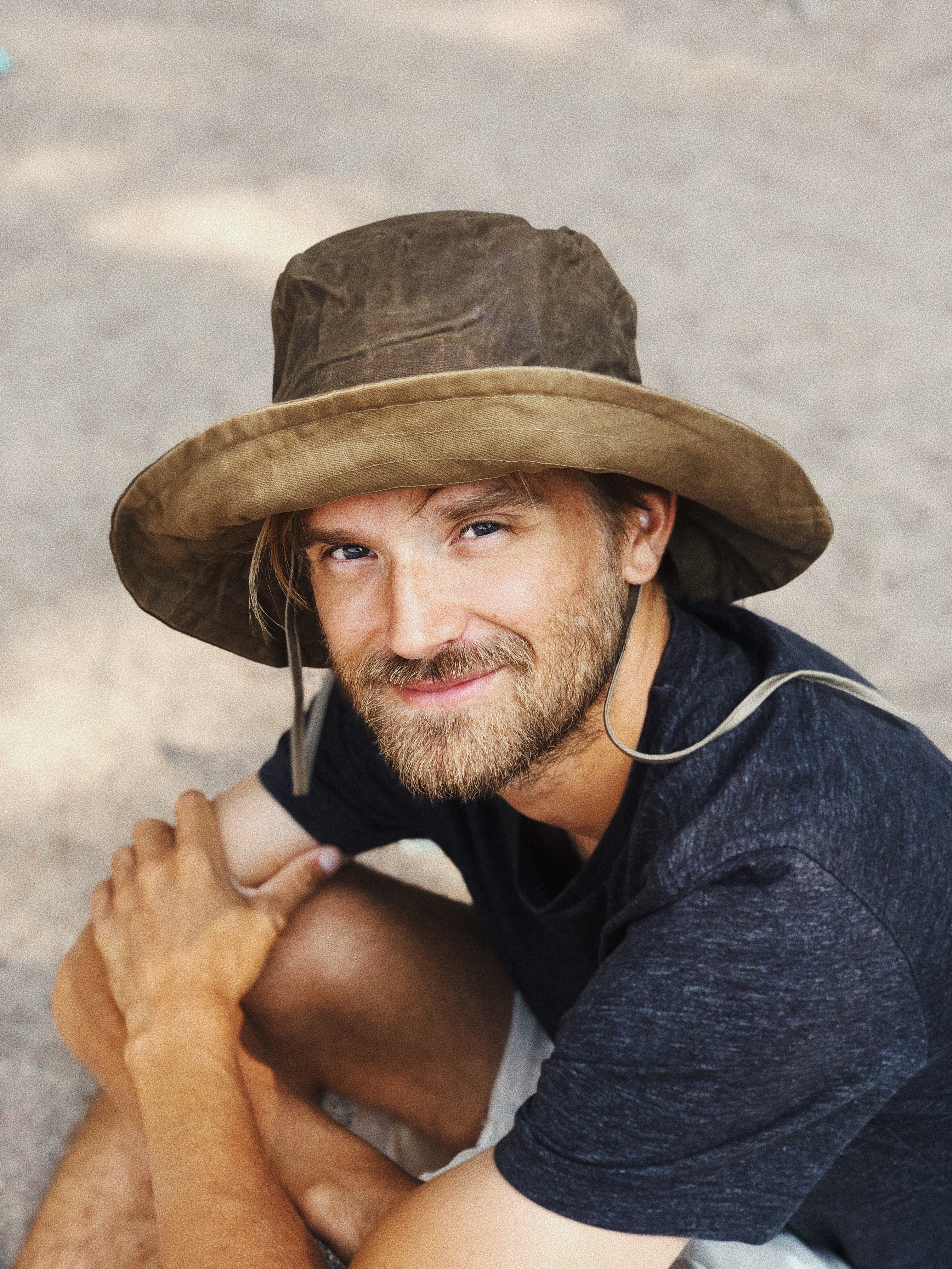 SUMMER HAT BEESWAX WIDE BRIM