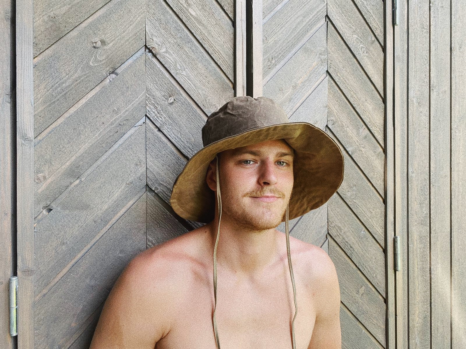SUMMER HAT BEESWAX WIDE BRIM